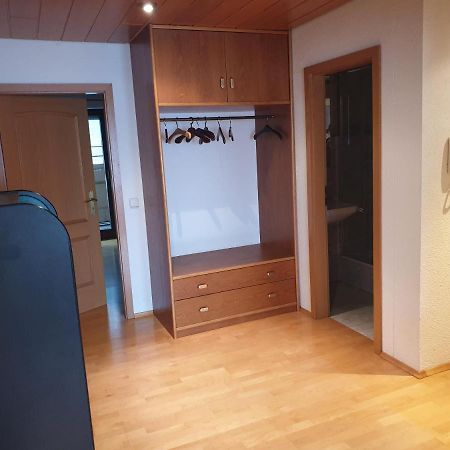 Wohnung Fuer 4 Personen, 2 Schlafzimmer, 2 Parkplaetze, Wlan Constance Extérieur photo